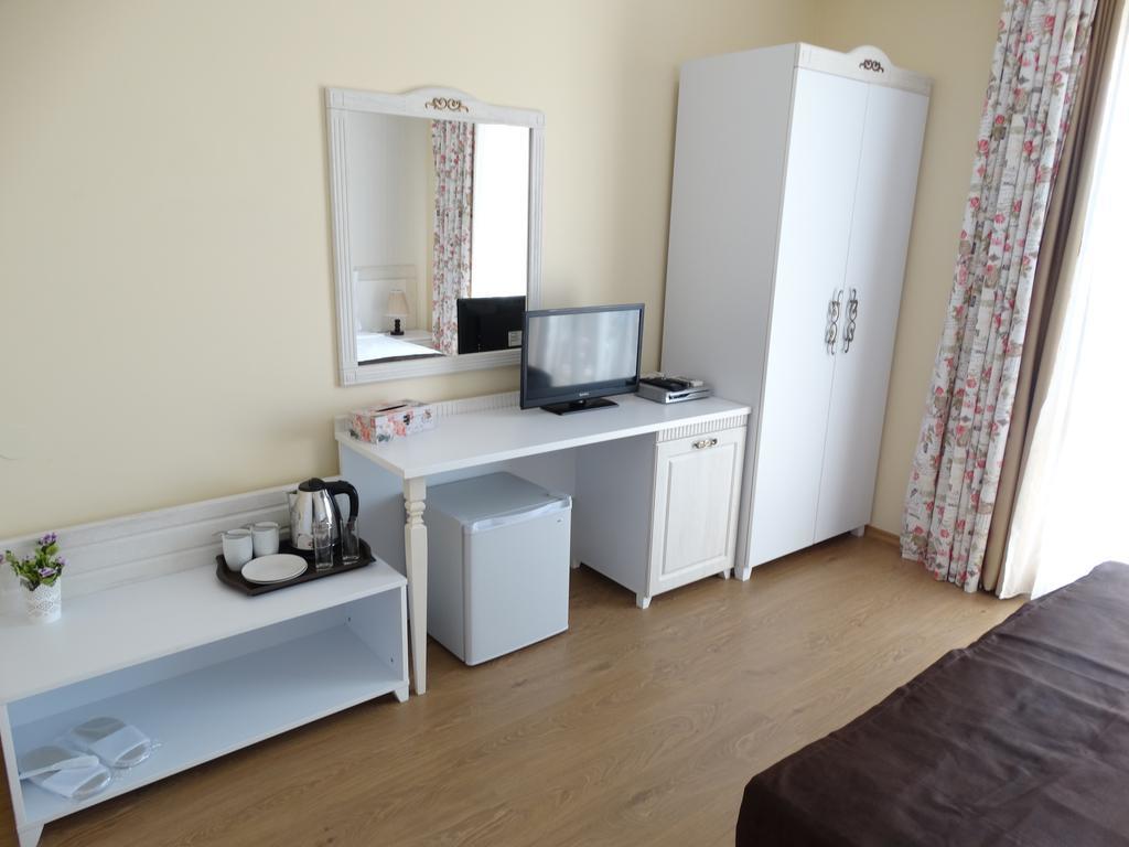 The Step Family Hotel Pantai Sunny Bilik gambar