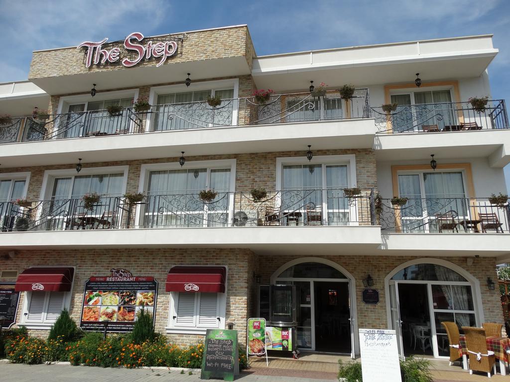The Step Family Hotel Pantai Sunny Luaran gambar